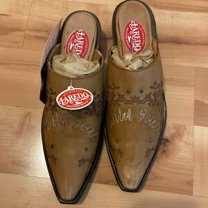 Laredo women's mules size 71/2 new